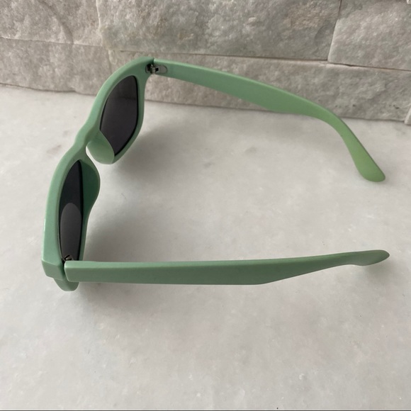 Mint / green Sunglasses - Picture 2 of 6